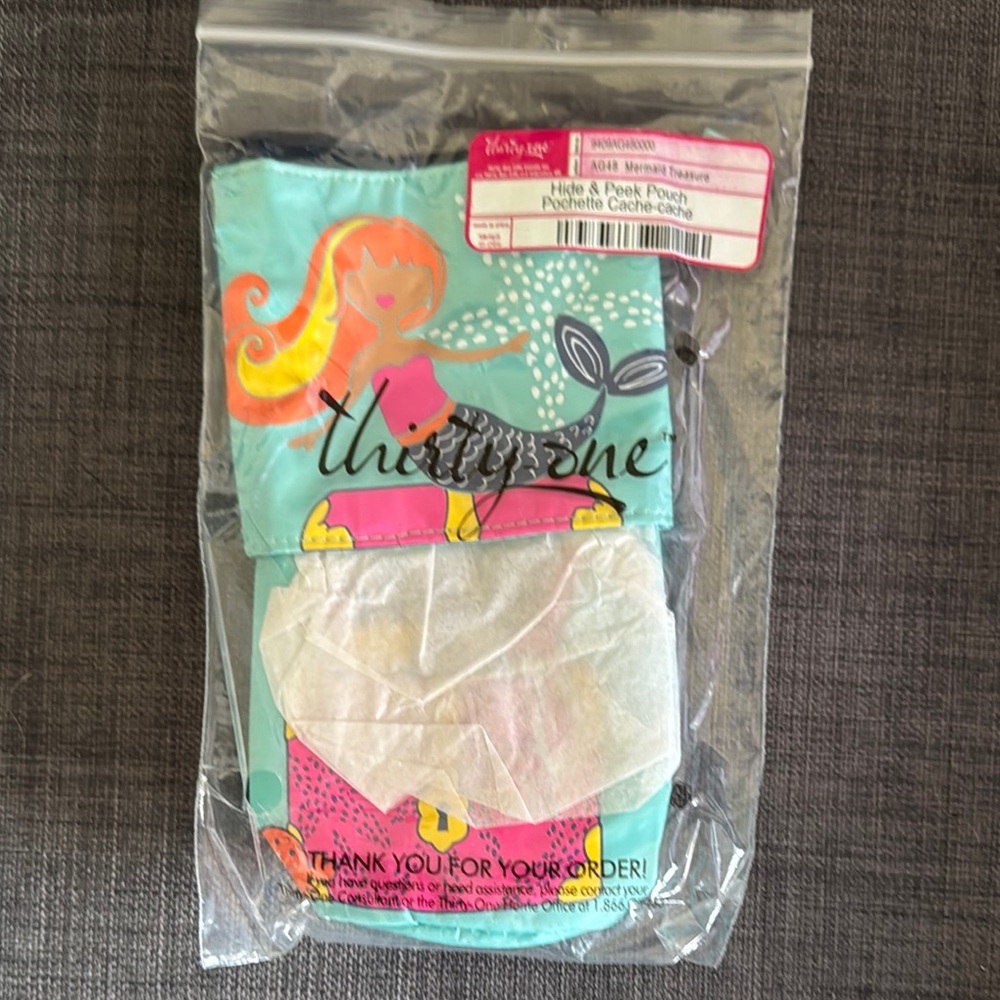 Thirty-One Hide & Peek Pouch
